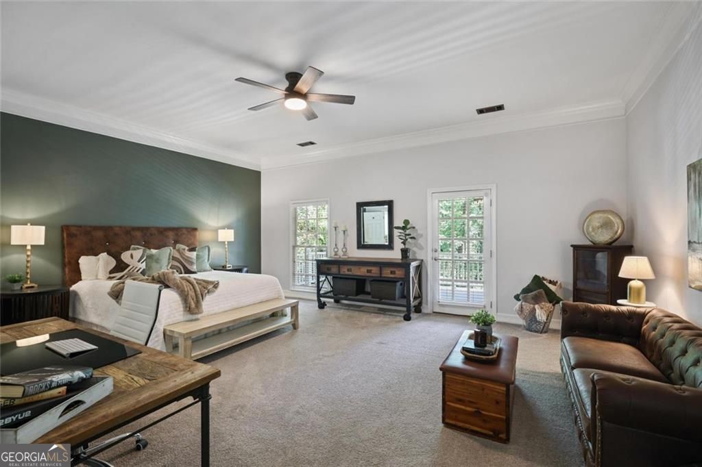 710 Walnut Drive SW