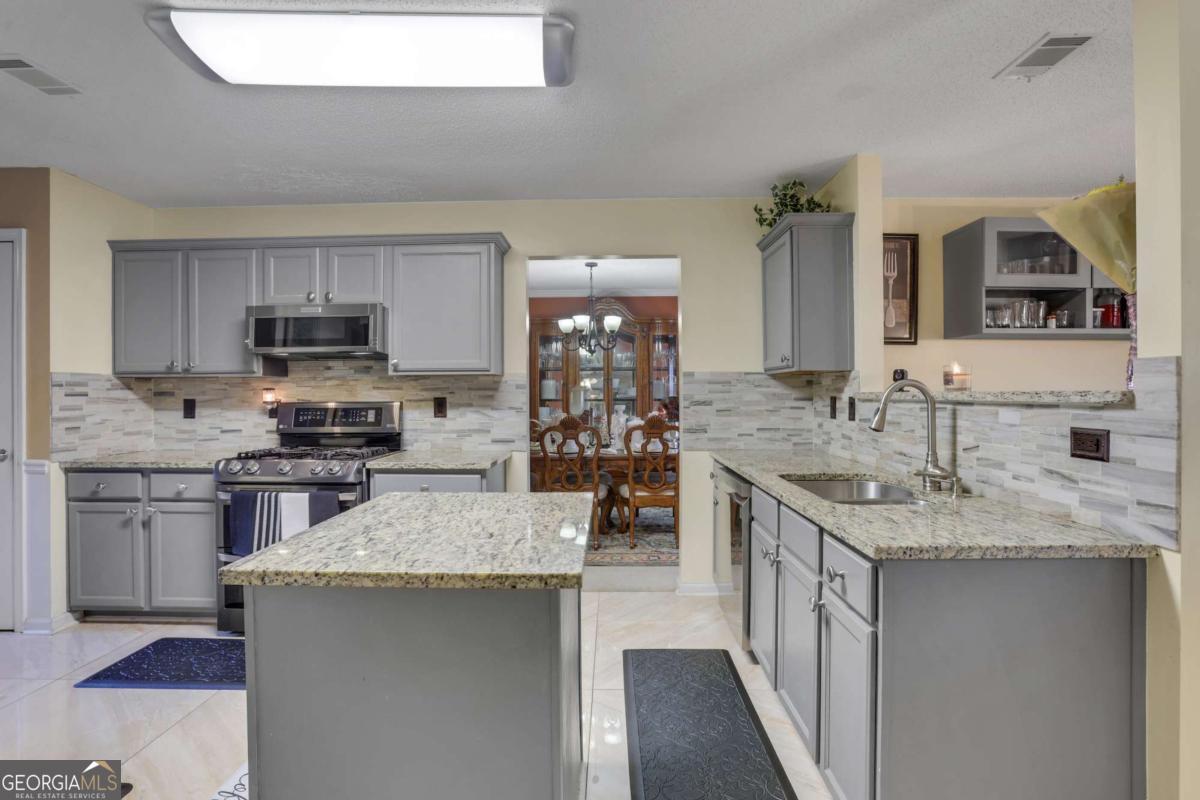 5870 Sunflower Court