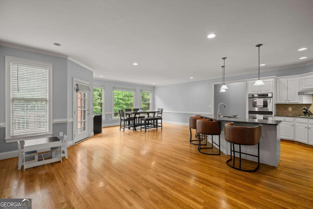 7461 Biltmore Lane