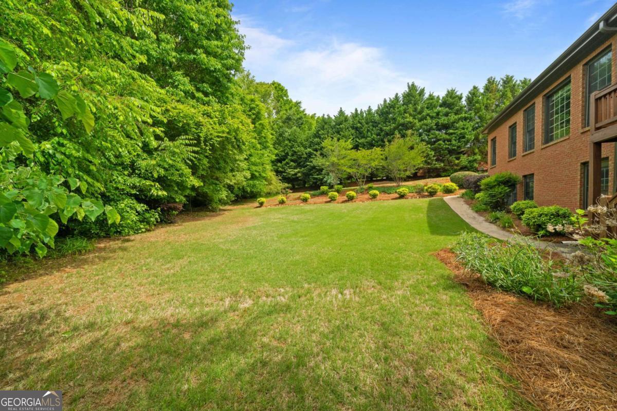 7461 Biltmore Lane