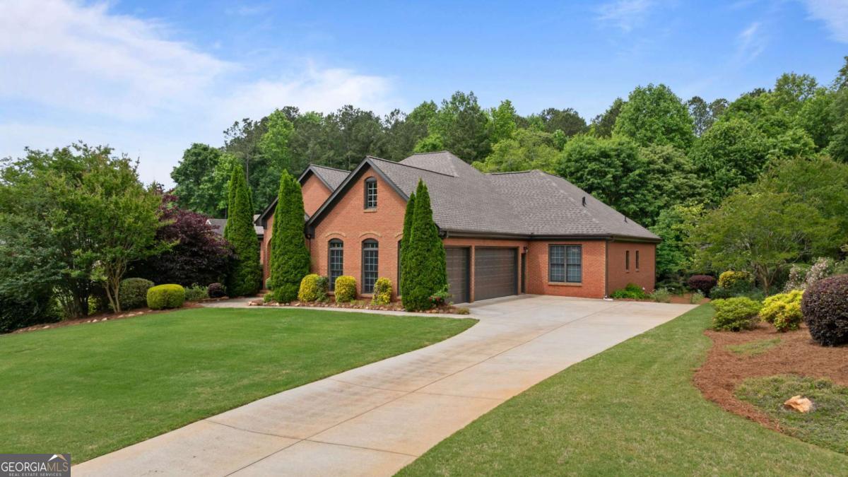 7461 Biltmore Lane