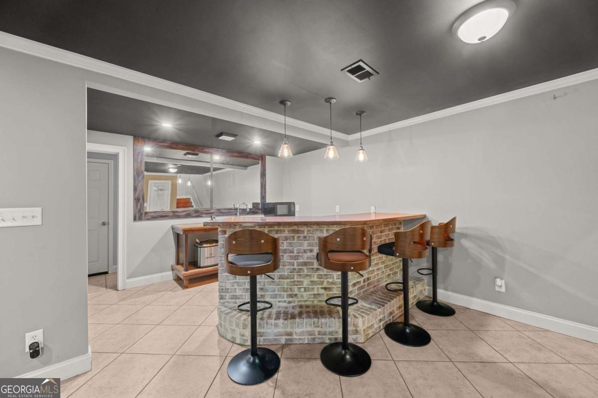 7461 Biltmore Lane
