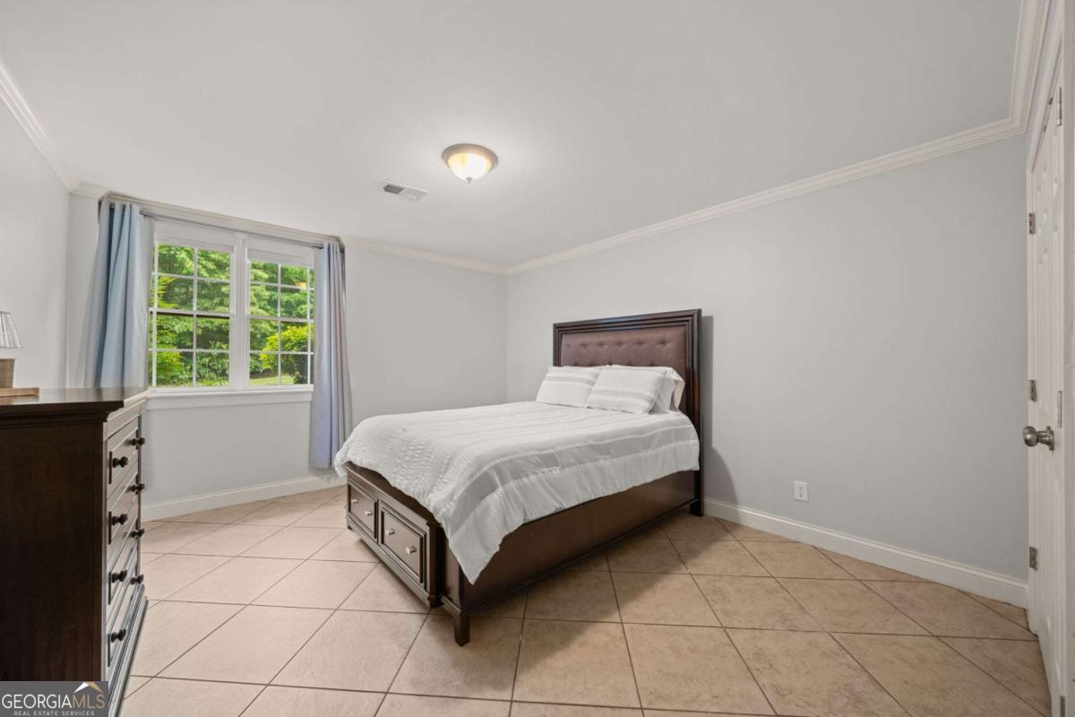 7461 Biltmore Lane