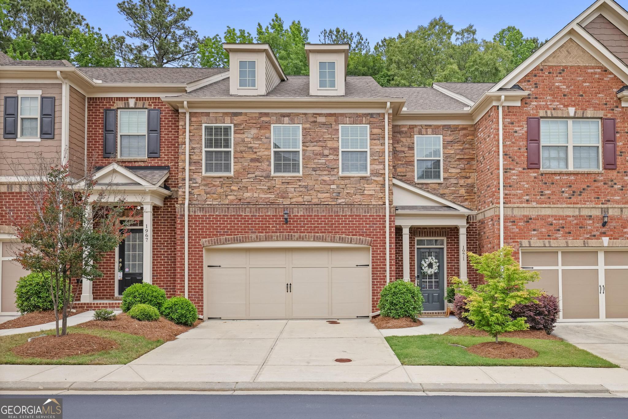 1971 Silver Birch Drive SE # 5