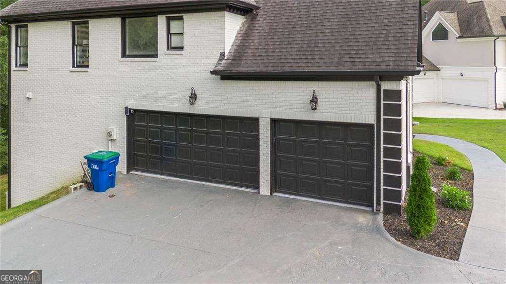 220 Milano Drive SW