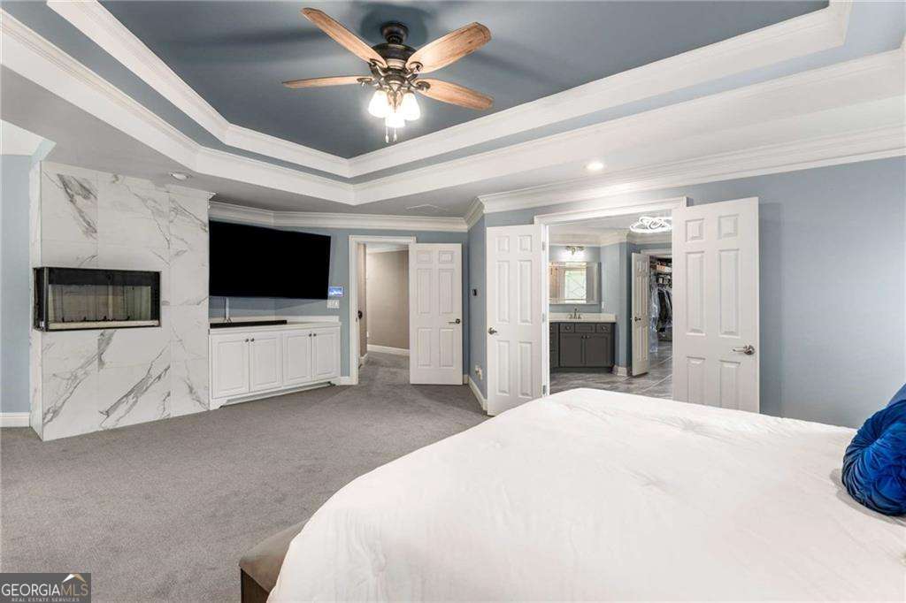 220 Milano Drive SW