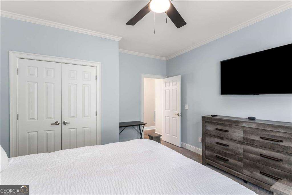 220 Milano Drive SW