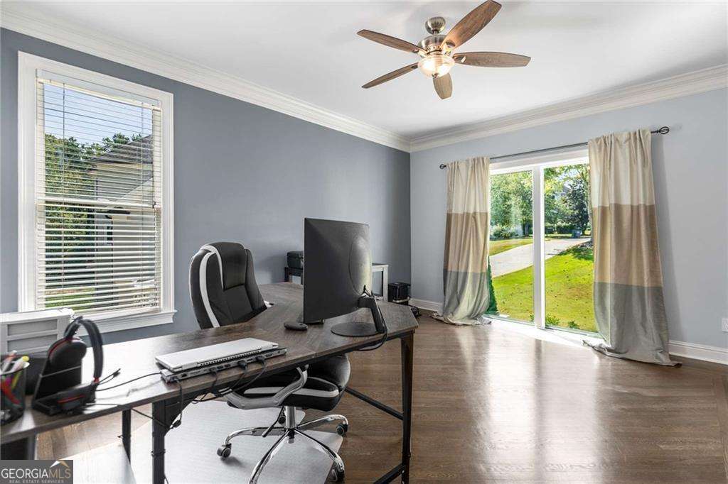 220 Milano Drive SW