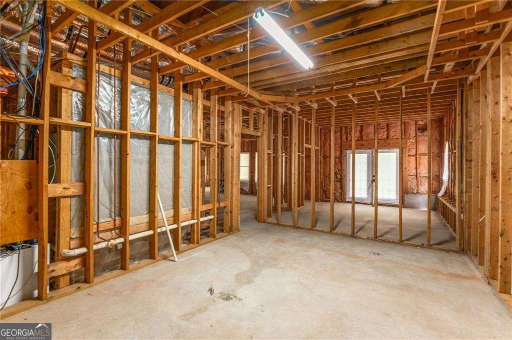 220 Milano Drive SW