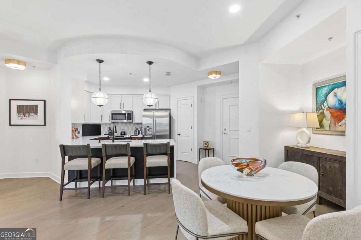 200 River Vista Drive # 727
