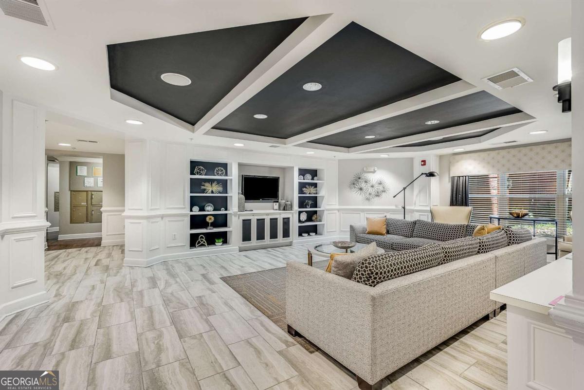 200 River Vista Drive # 727