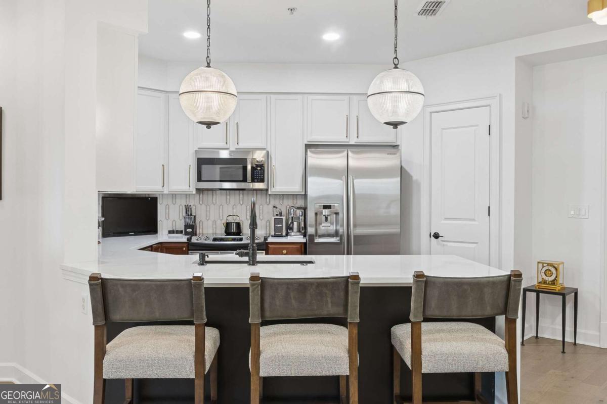 200 River Vista Drive # 727