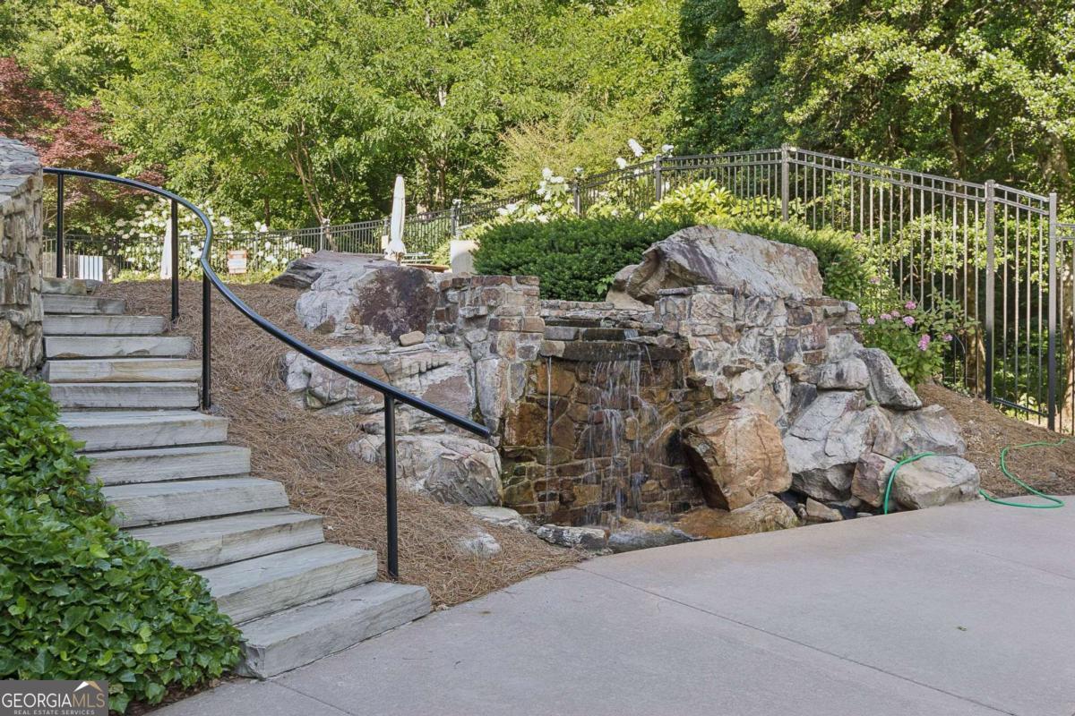 200 River Vista Drive # 727