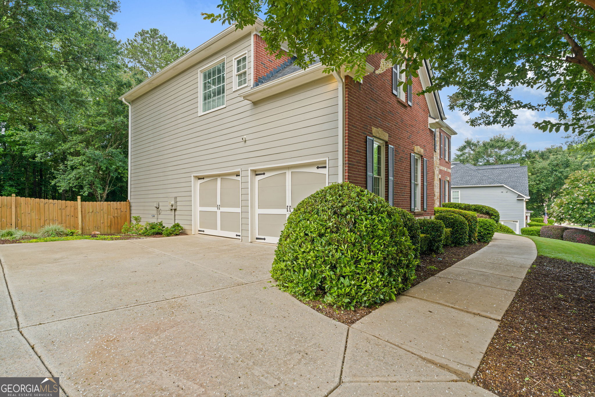 1211 Bonshaw Trail