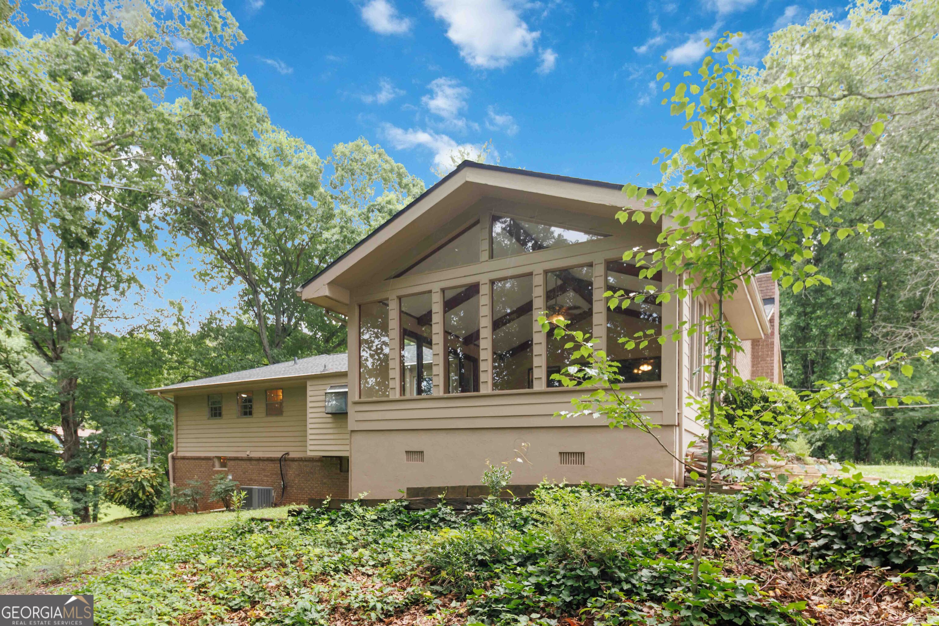 3279 Guynelle Drive