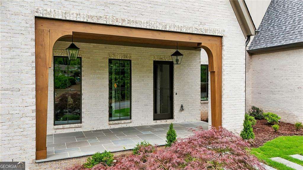 680 Edgewater Trail