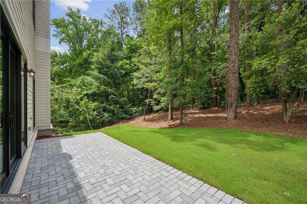 680 Edgewater Trail
