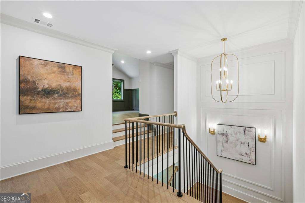 680 Edgewater Trail