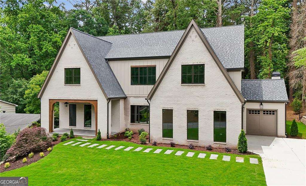 680 Edgewater Trail