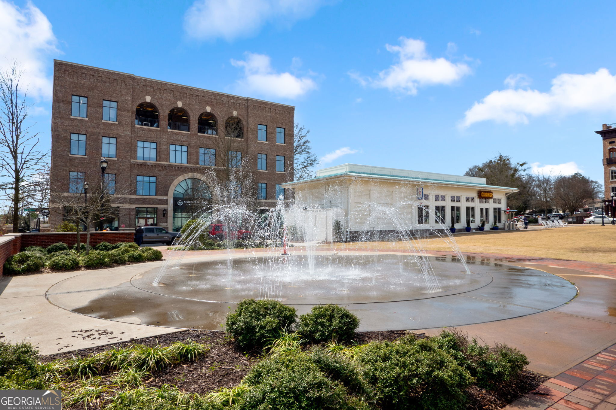 140 N Bluff