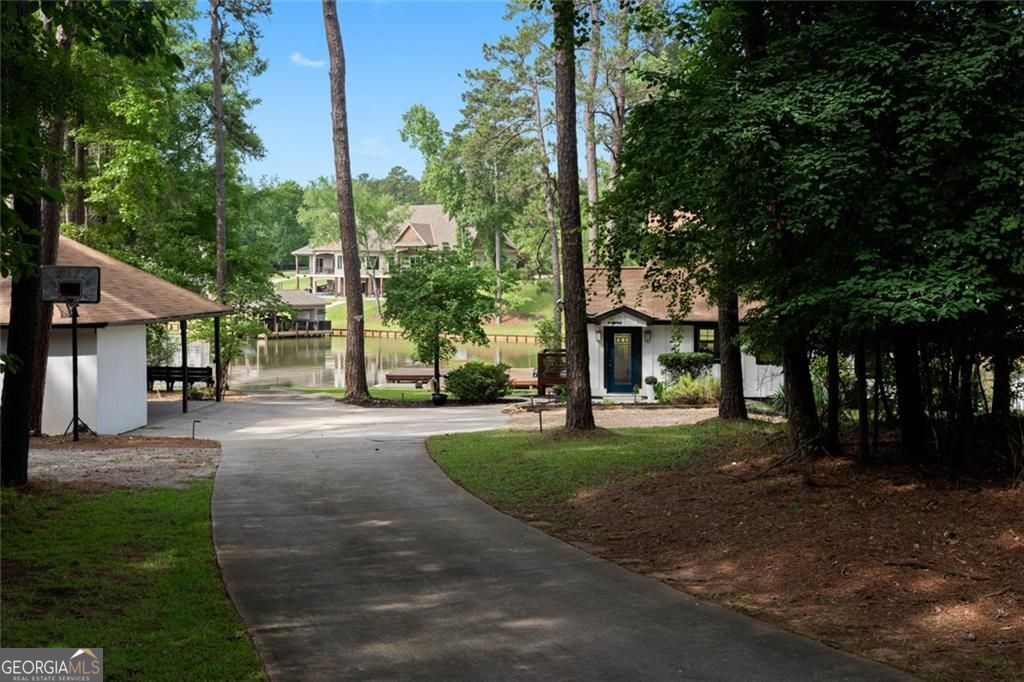 112 Sinclair Lane