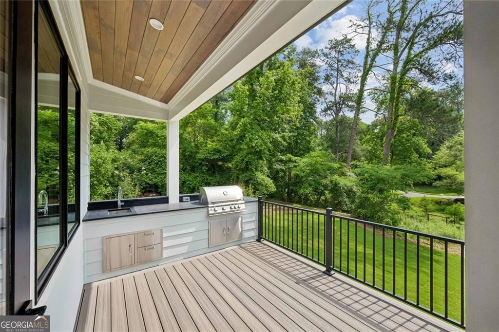 160 Lake Estates Drive