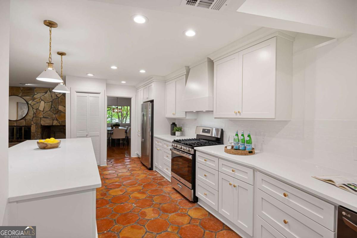 4198 Lake Rill Court