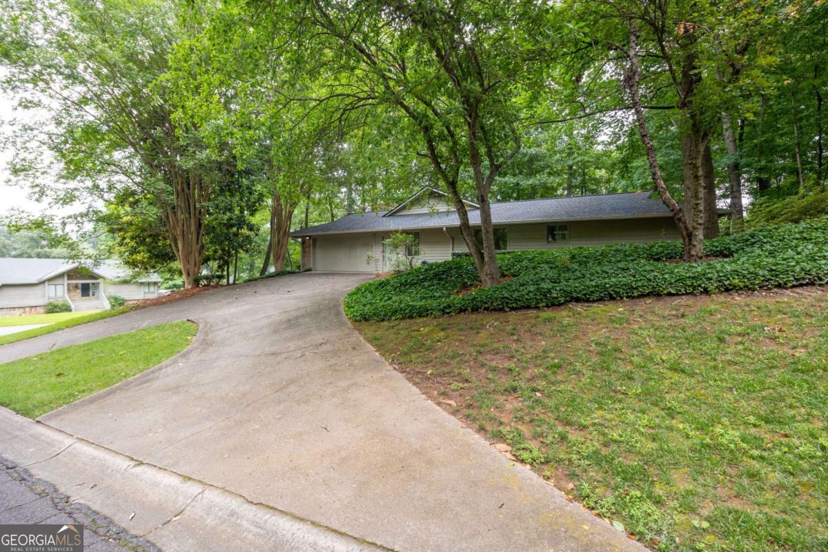 4198 Lake Rill Court