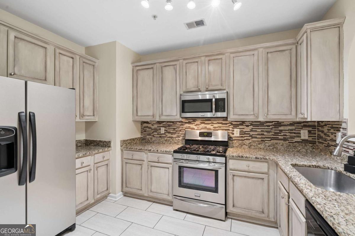 1075 Brownstone Drive # 23