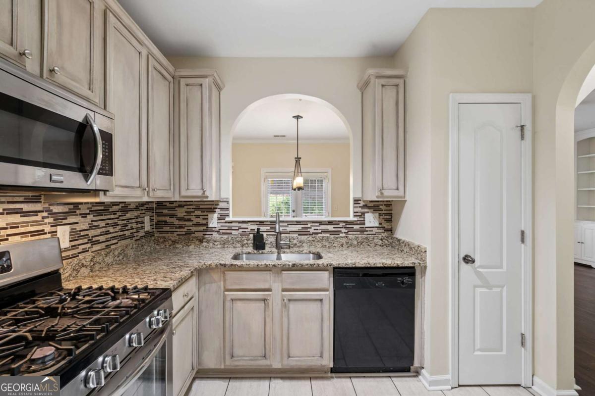 1075 Brownstone Drive # 23