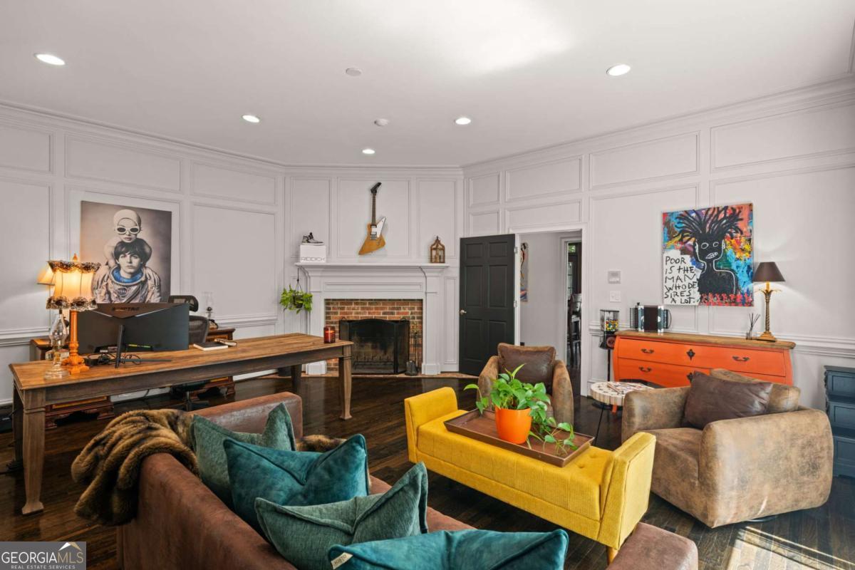 710 Walnut Drive