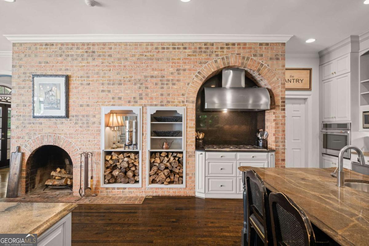 710 Walnut Drive
