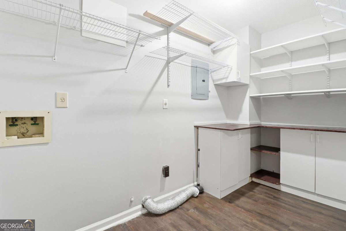 1364 Weatherstone Way NE