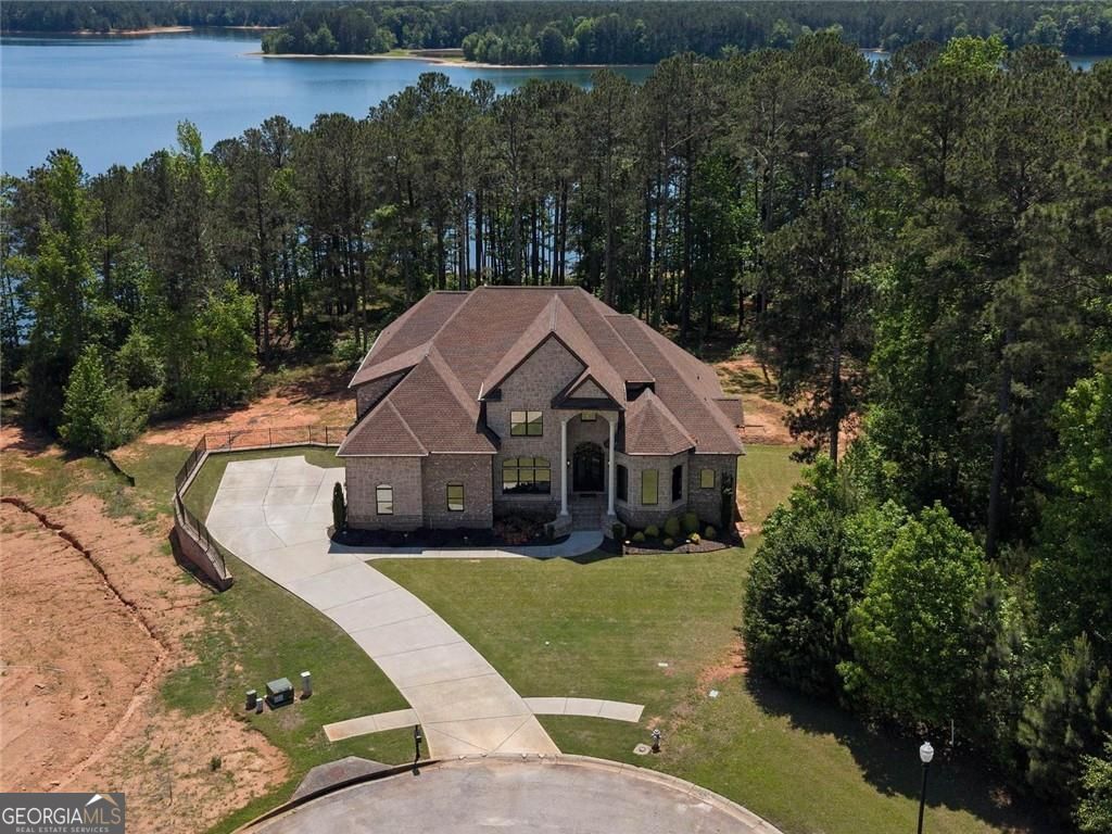 1804 Lake Pointe Circle
