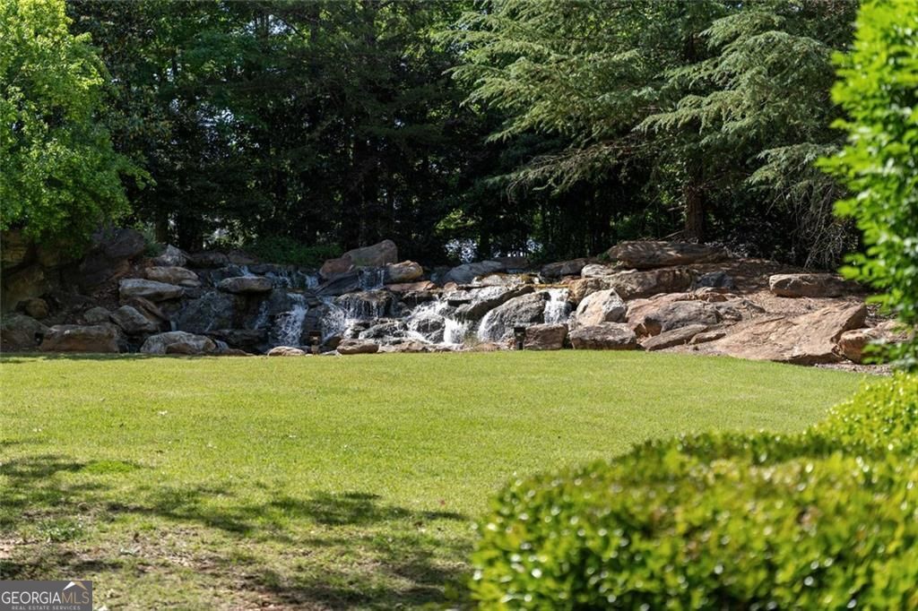 1804 Lake Pointe Circle