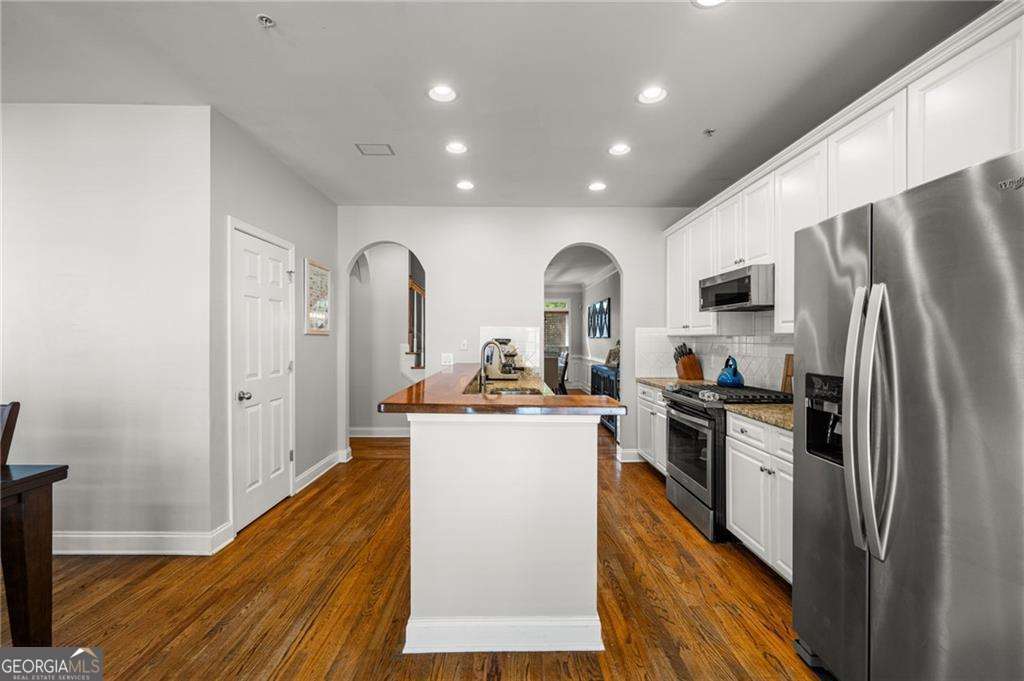 2144 Briarwood Bluff NE
