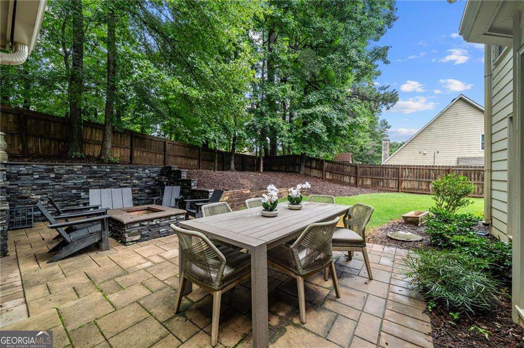 231 Red Oak Lane