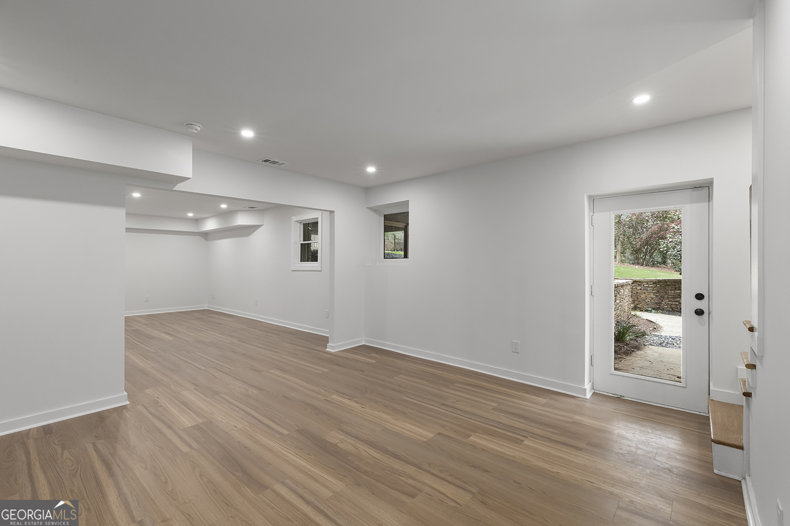 342 Valley Green Drive NE