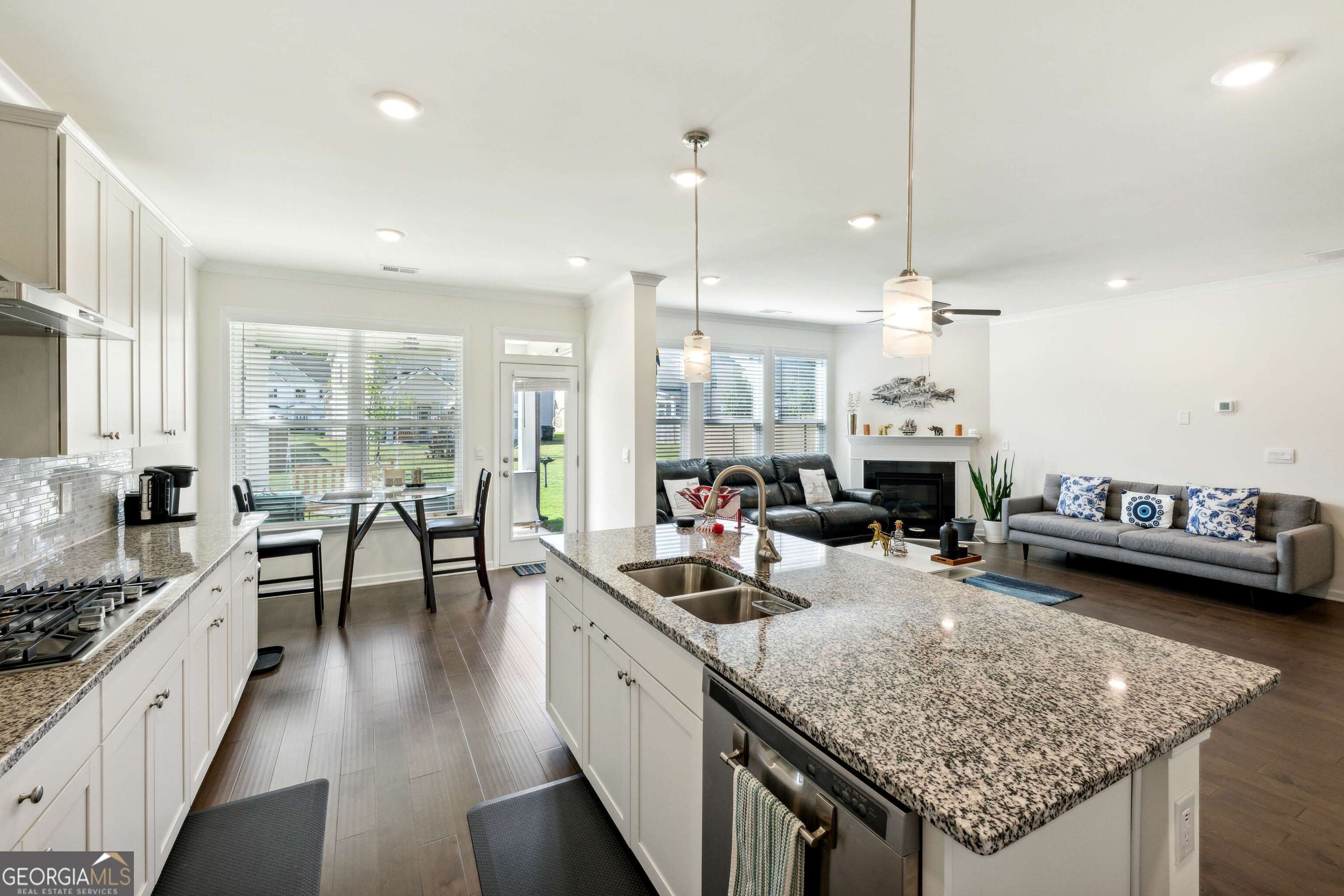 13136 Vista Lane