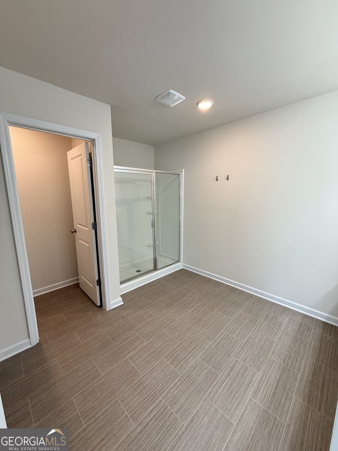 1144 Westhampton Way