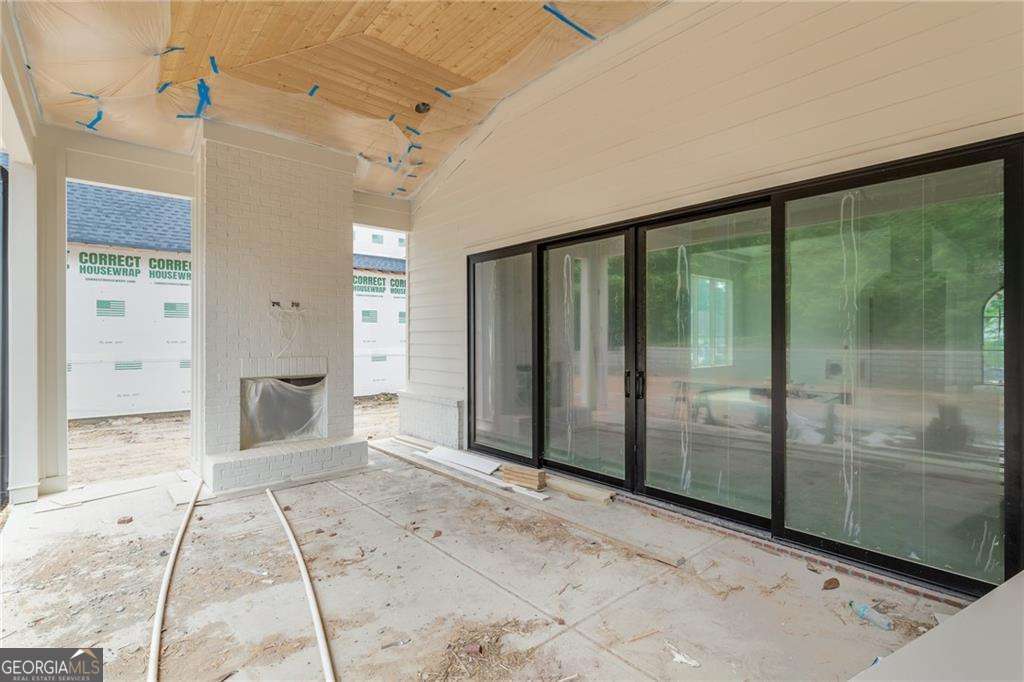 305 Hook Road