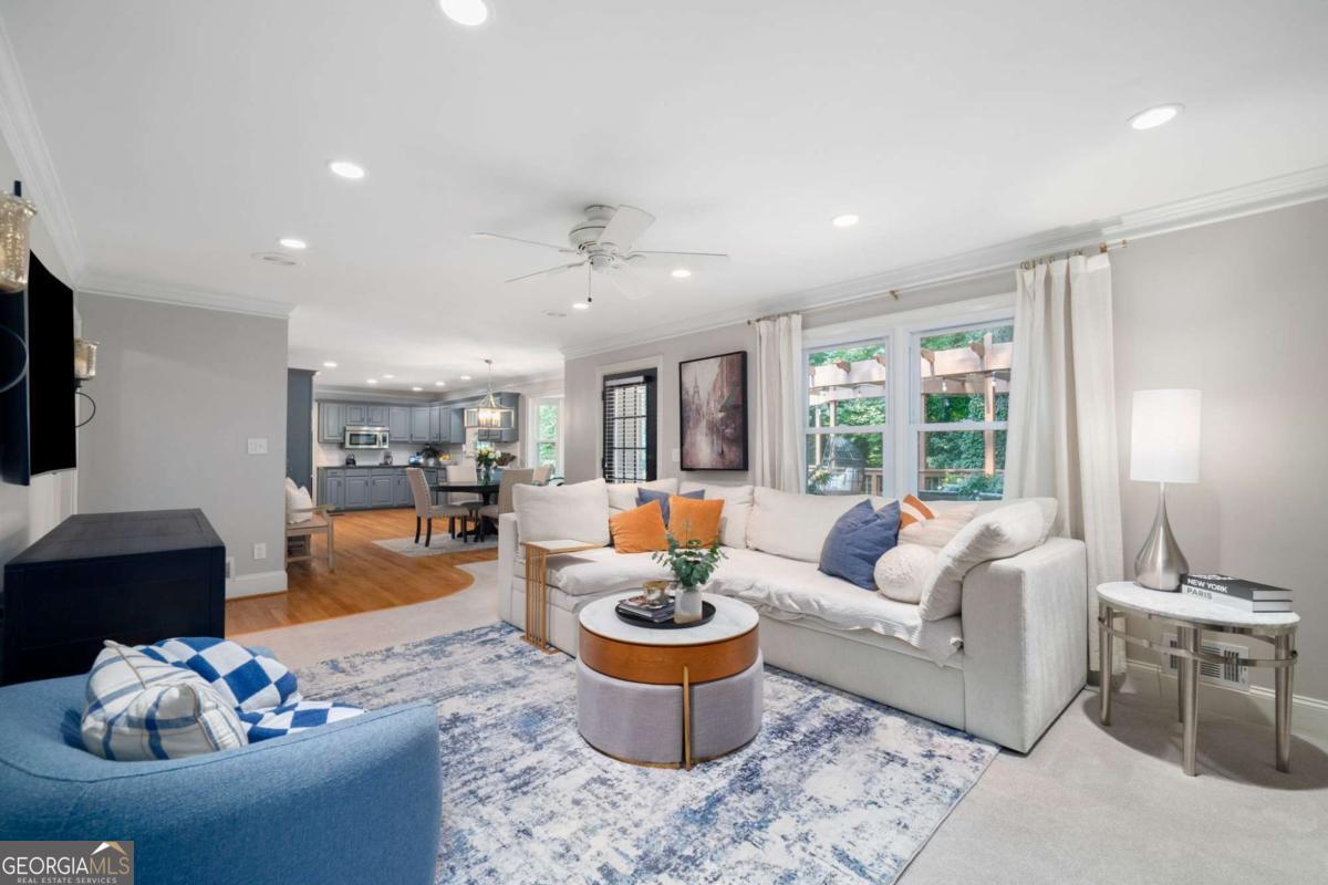 2556 Midvale Lane