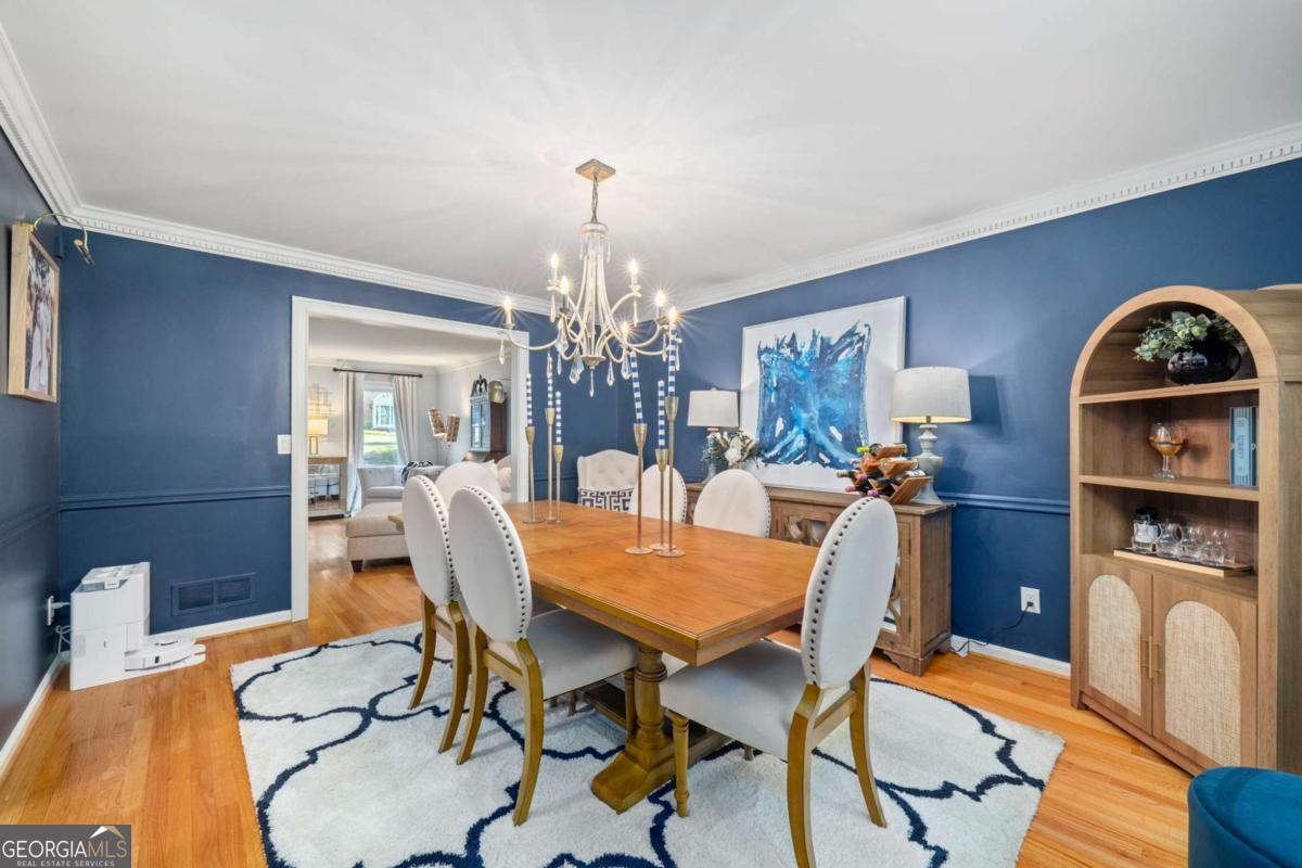2556 Midvale Lane