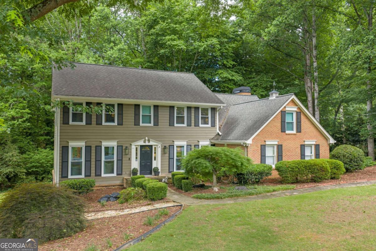 2556 Midvale Lane