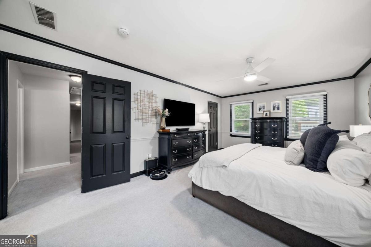 2556 Midvale Lane