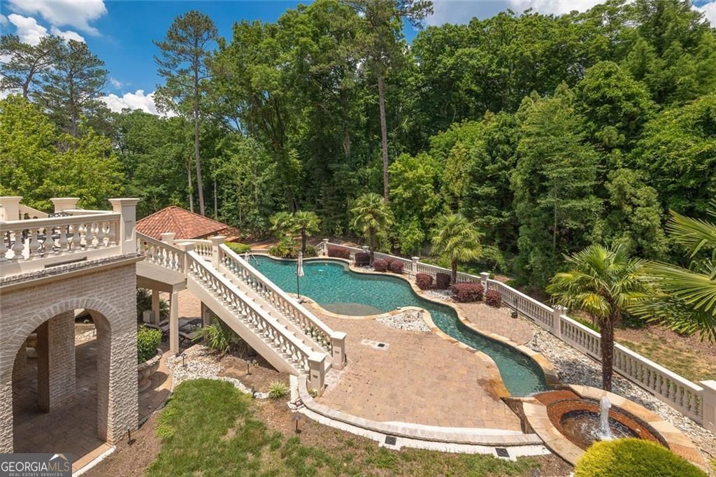 4561 Northside Drive NW