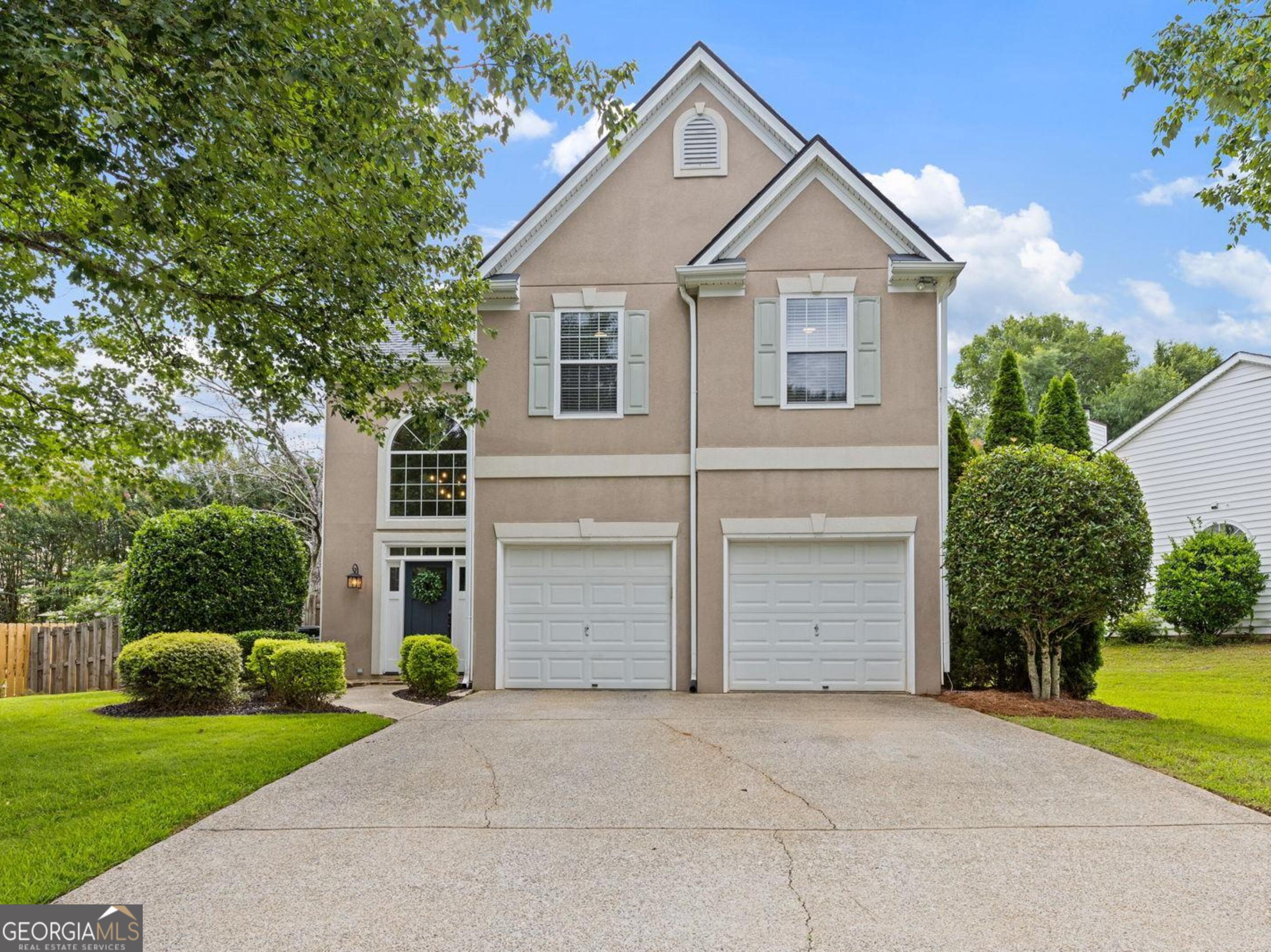 2034 Crestview Way