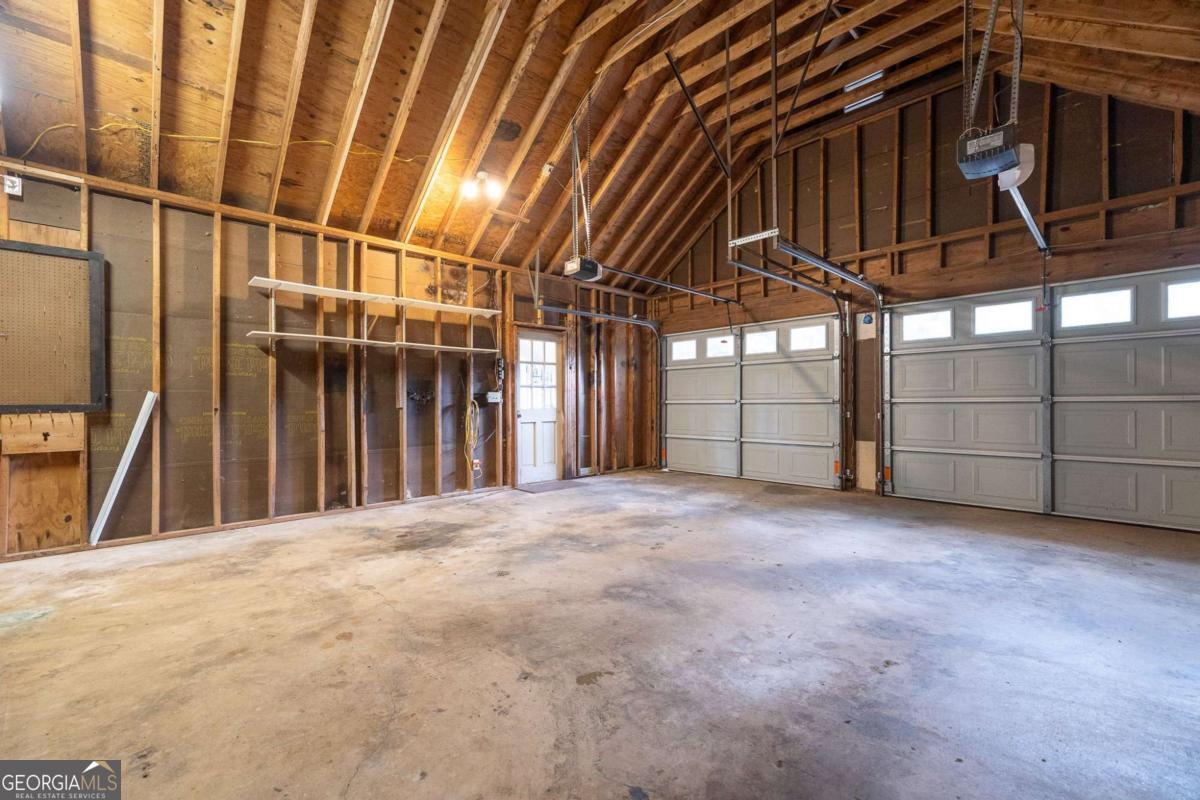 3425 Pebble Hill Drive