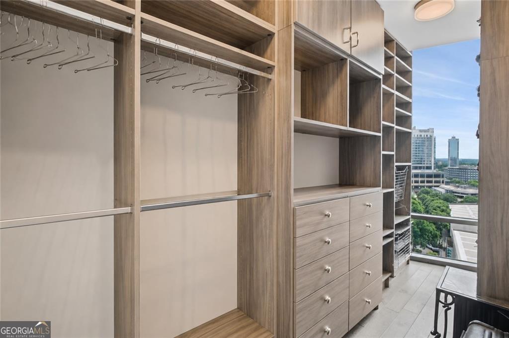 3107 Peachtree Road NE # 1001
