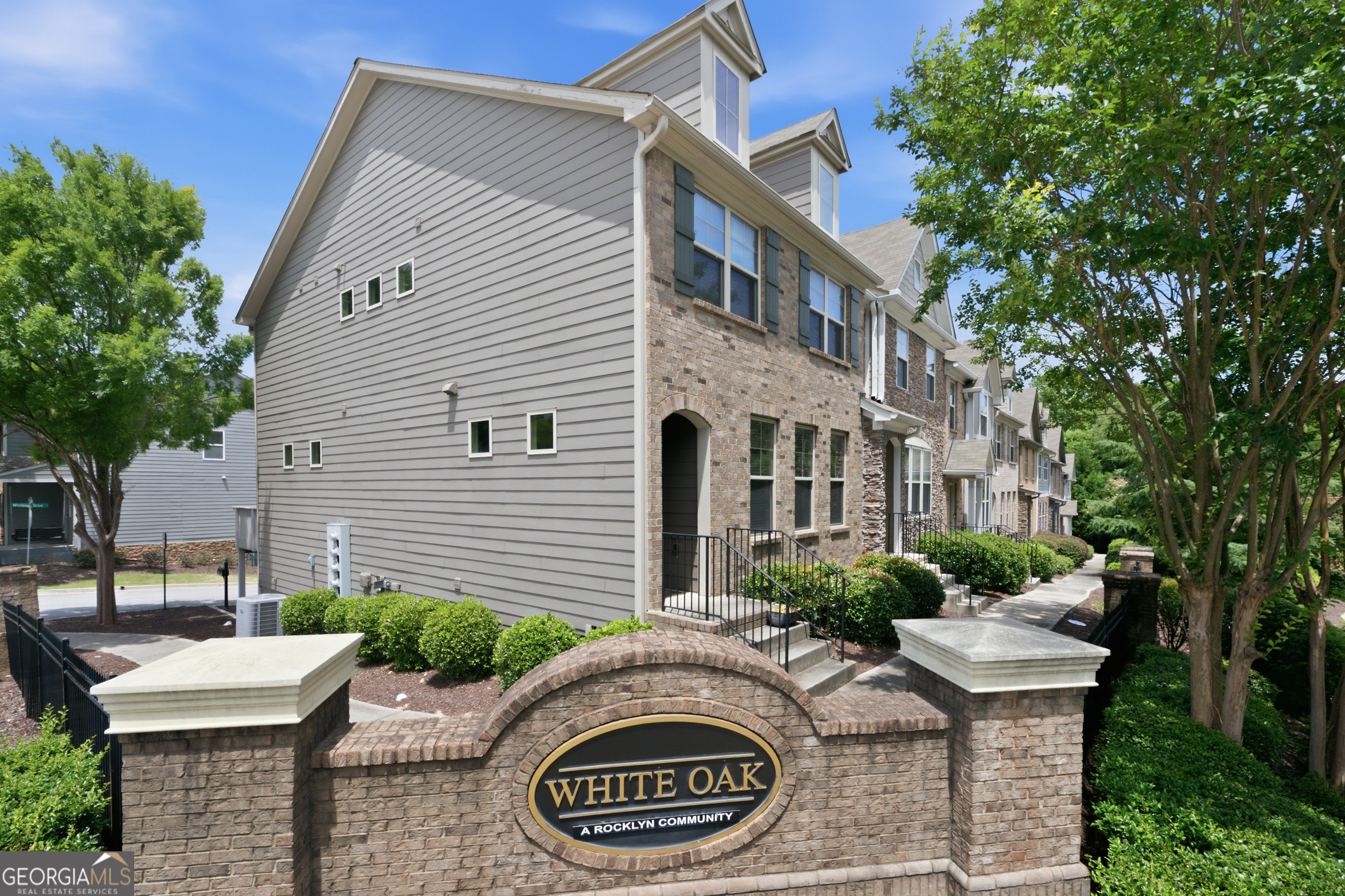 2272 Whiteoak Drive SE # 1